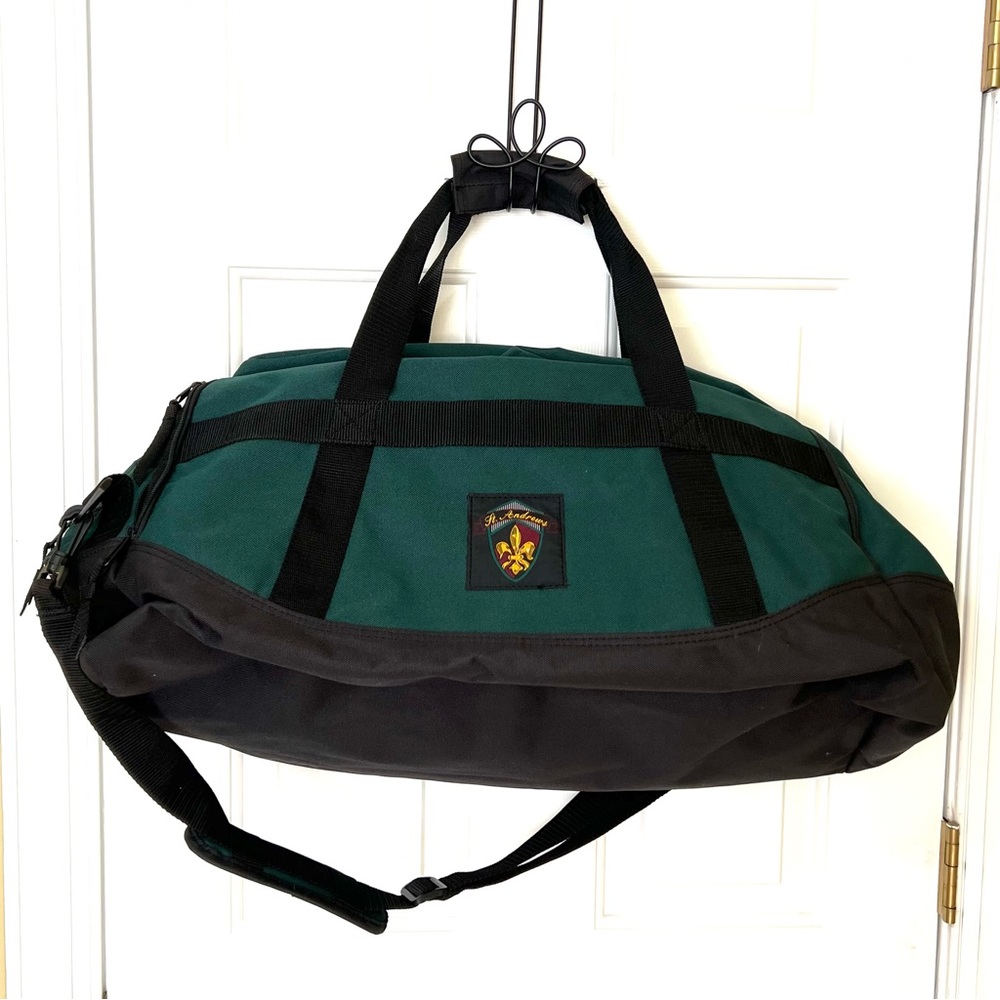 NWOT St. Andrews Logo College Green Travel Zip Duffel Bag